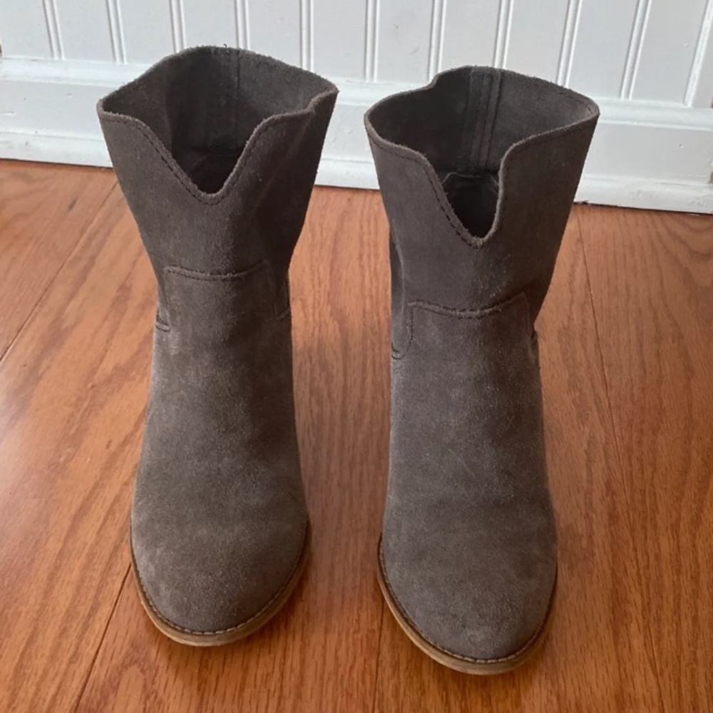Splendid Suede Ankle Woman’s Booties
